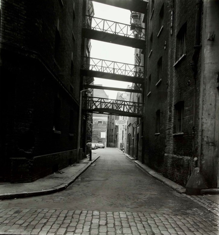 CLINK STREET,  2.jpg