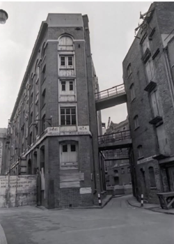 Clink Street, Rosing’s Wharf, c1978. 1. X..png