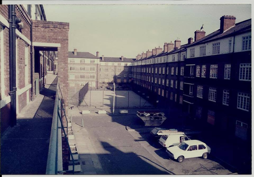 Rotherhithe Street, Redriff Estate c1980.   X..png