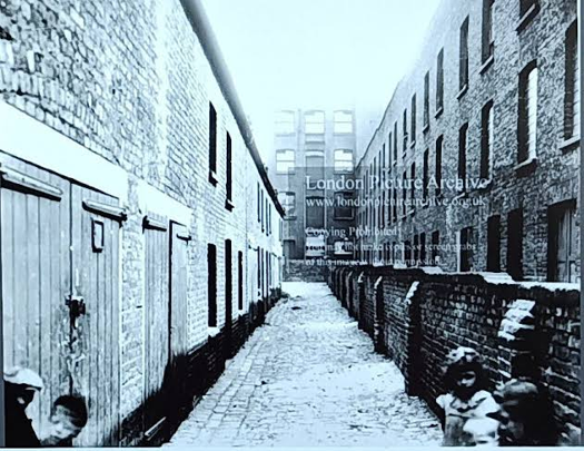 Redcross Place, between Redcross Way & Borough High Street.  X..png