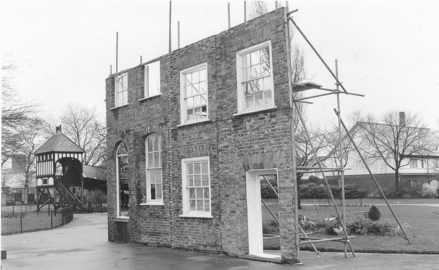 32398328471_63c693c344_z (1).jpg