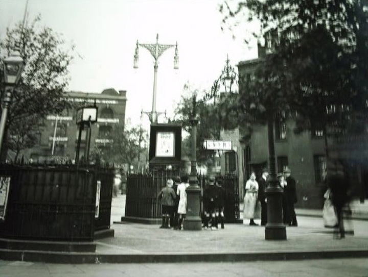 Tower Bridge Road Toilets1.jpg