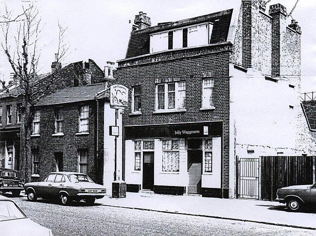 JOLLY WAGGONERS 11 BERMONDSEY OLD ROAD.jpg