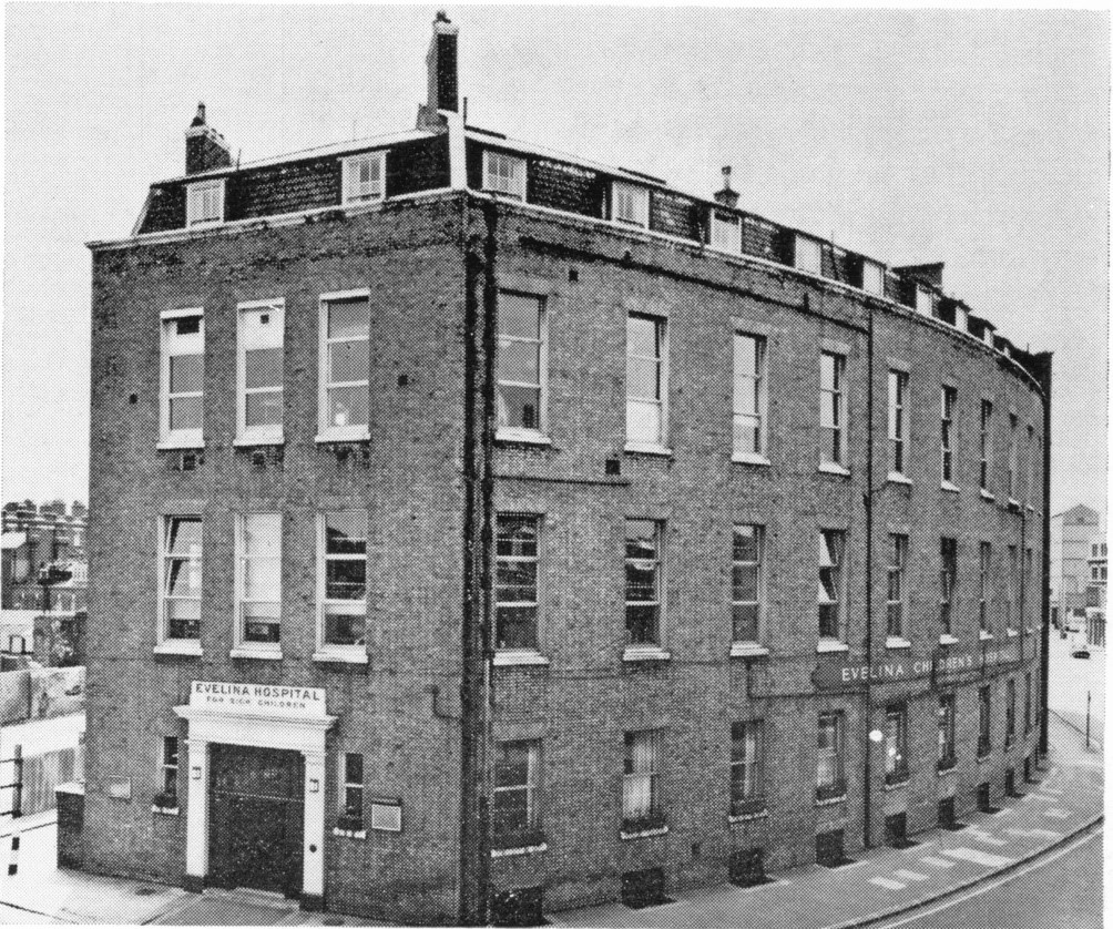 Demolished in the early 70's Corner of QUILP STREET &  SOUTHWARK BRIDGE ROAD.jpg