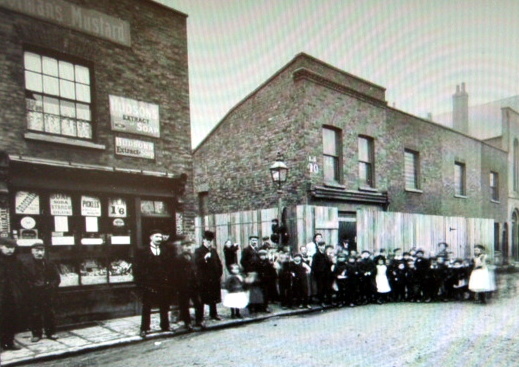 Clearence Road By York Place Rotherhithe.jpg