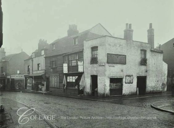 Crosby Row Bermondsey 1914.jpg