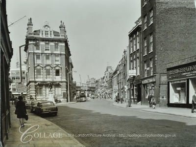 Borough High Street looking North towards the Westminster Bank (center of picture).jpg