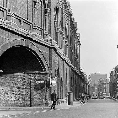 St Thomas's Street and Weston Street, Southwark X.jpg