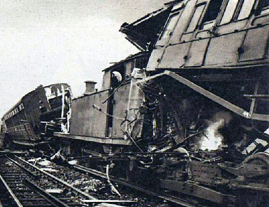 On January 21st 1947 a steam train collided with an electric train in heavy fog on the viaduct above          Blue Anchor Lane. Although the wreckage looked nasty there was luckily just one minor inju.png