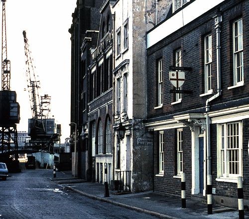 CARDINAL CAP ALLEY, BANKSIDE..jpg