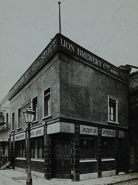 LION PUB, ENID STREET..jpg