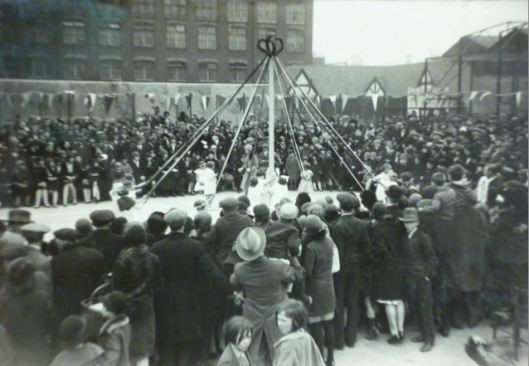TANNER STREET,BERMONDSEY 1934..jpg