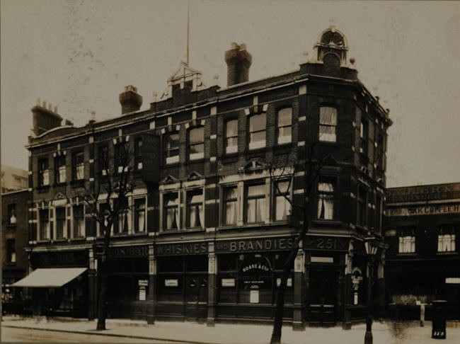 Kings Arms, 251 Tooley Street, Southwark St John Horsleydown SE1.jpg