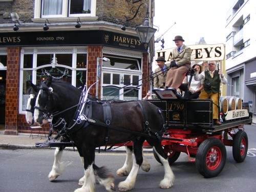 ROYAL OAK PUB TABARD STREET  c 2014.jpg