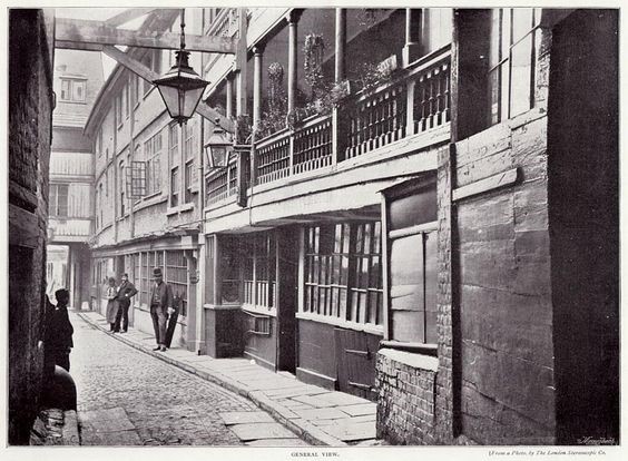 Old George Inn, Borough ,Southwark,1896.jpg