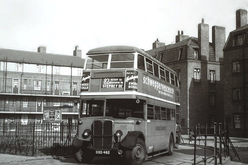 STL827 waits at the purpose-built stand at Amos Estate, not sure when it was extended to St Marychurch Street..jpg