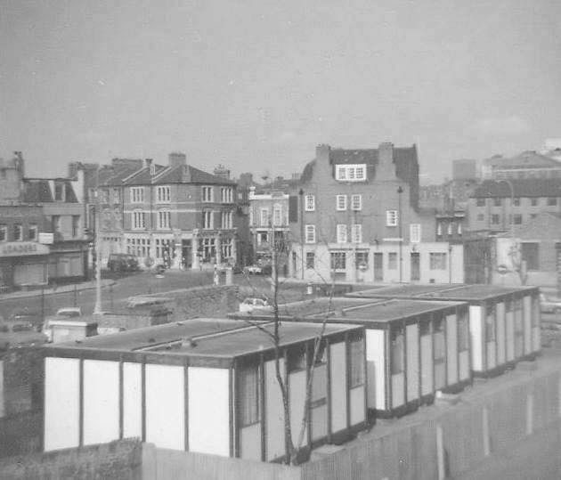 The Mobile Homes in Paradise Street Rotherhithe in the 1960's  X.jpg