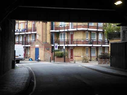 Film Defence of the Realm 1985 White Grounds, Bermondsey, same place 2017.jpg