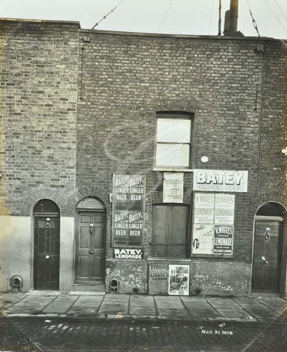 79 Albion Street, Rotherhithe, 1904.jpg