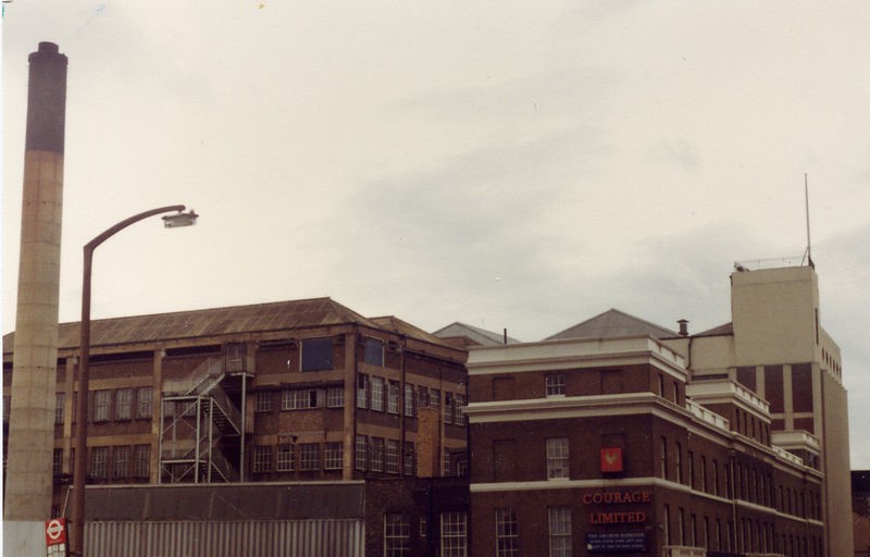 COURAGES BREWERY 1982  X.jpg