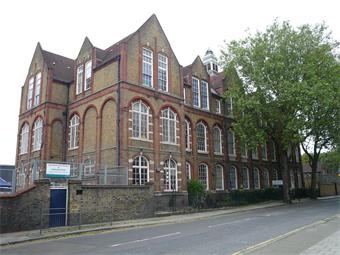 Galleywall Road, School, c2014.jpg