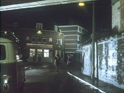 Film The Krays, Marquis of Wellington Pub Druid Street, 1990..jpg