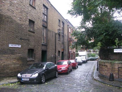 Film, The Limping Man 1953, St Mary Church Street, same location 2018..jpg