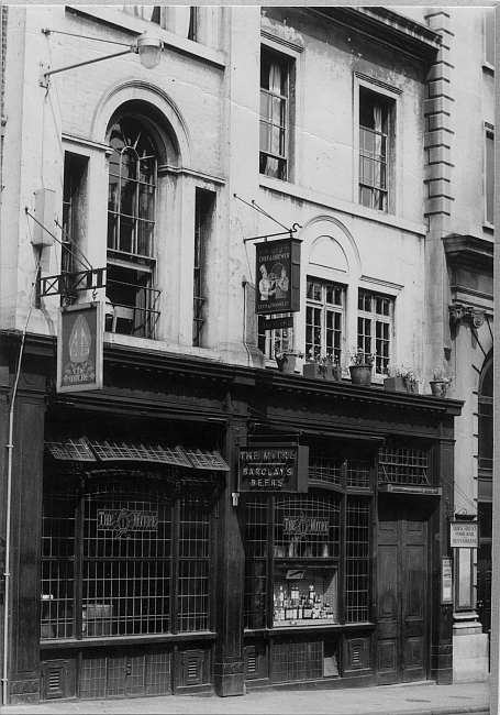 Mitre, 242 Tooley Street, Southwark. Address becomes 14 & 15 Duke Street Hill, SE1 sometime after 1921..gif