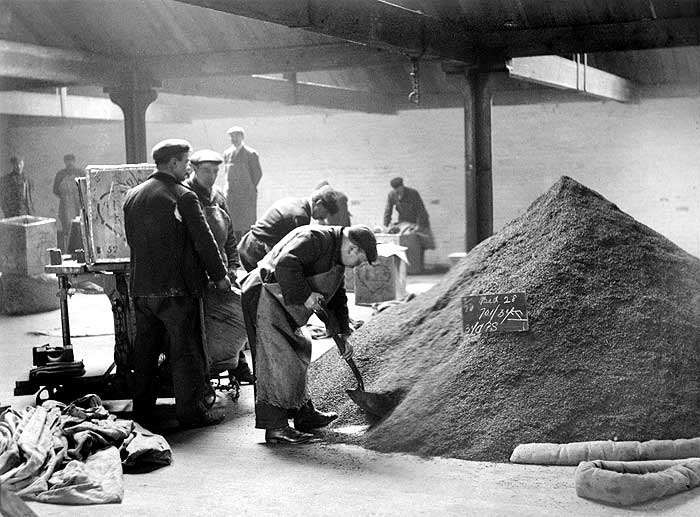 Butler's Wharf, c1910.jpg