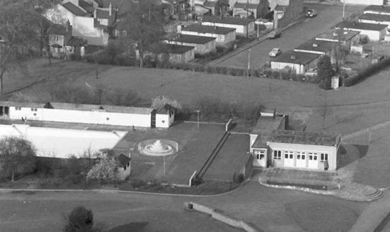 Southwark Park Bermondsey, Rotherhithe. The late 1960’s Early 1970’s Period with The Open-Air Lido. Henwood Road, mid 1970s with the Prefabs.jpg