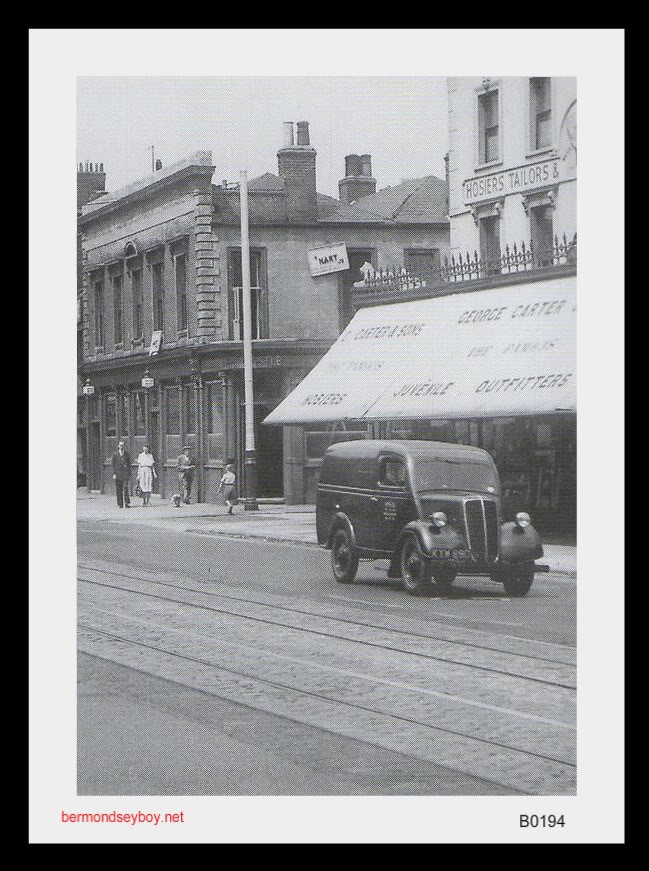 OLD KENT ROAD,CASTLE PUB AND CARTERS..jpg