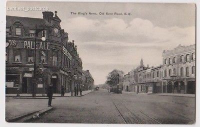 Old Kent Road, The Kings Arms Pub on right. Bricklayers Arms Pub on left..jpg
