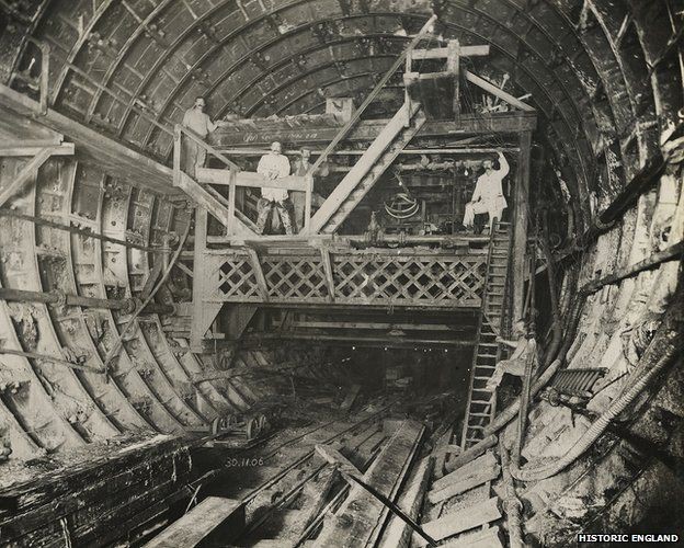 Rotherhithe Tunnel under construction, Southwark, London 30 November 1906..jpg