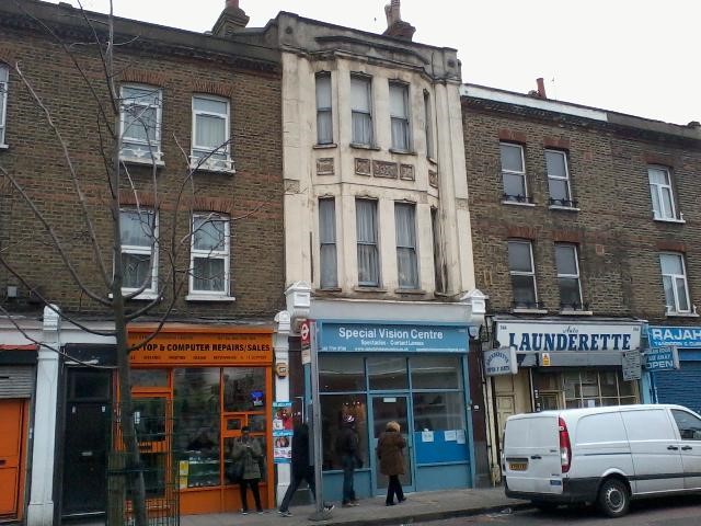 The British Queen was situated at 346 East Street. This pub has now been converted into a shop..jpg