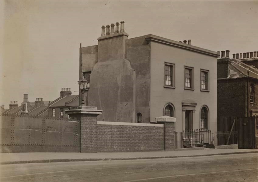 Surrey Canal,Crogjens Building captured from Blackhorse Bridge  c1915-1925.jpg