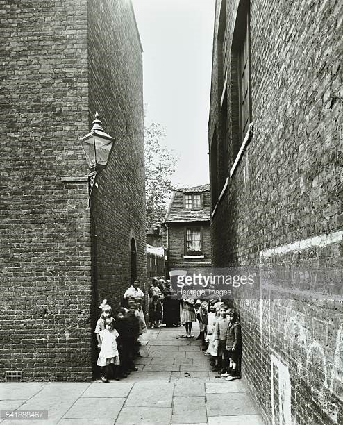 Upper Ground Place Southwark 1923, this was off Stamford Street.jpg