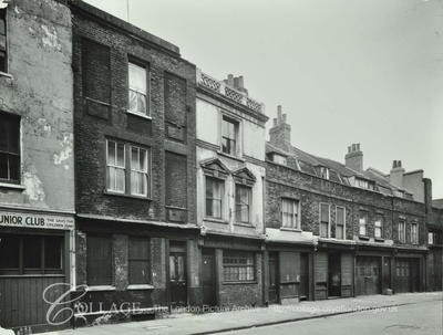 Rotherhithe Street 49-59 Jolly Waterman Pub,white building 1956..jpg