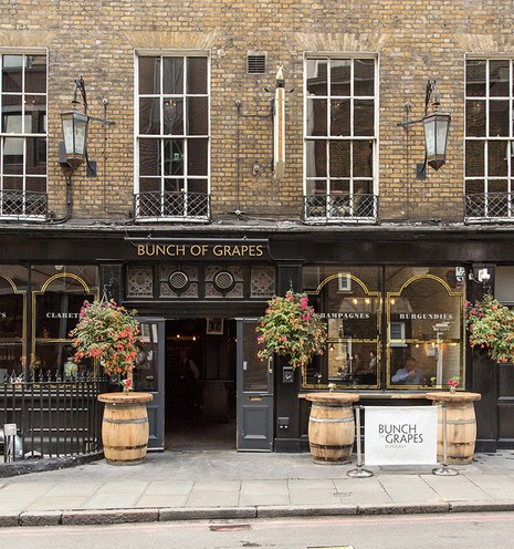 St Thomas Street, The Bunch of Grapes 2017..jpg