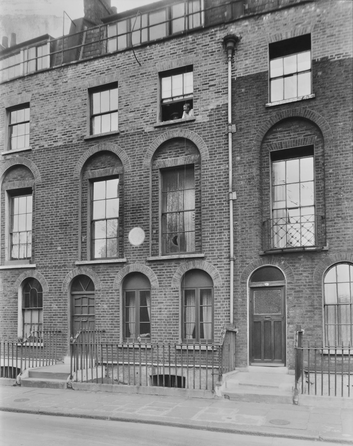 Nelson Square, Blackfriars. X.png