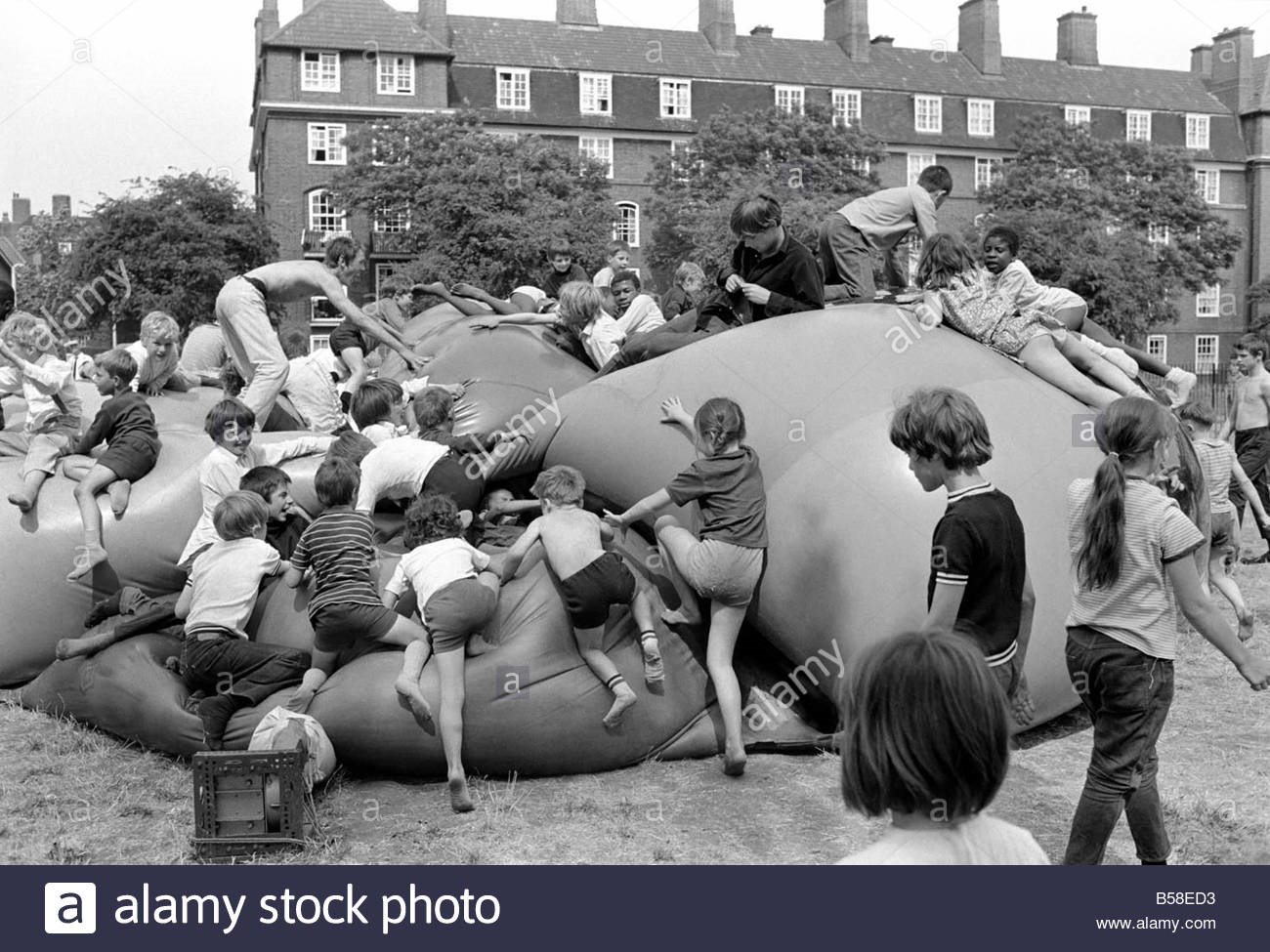 Tabard Gardens 1970.  X..jpg