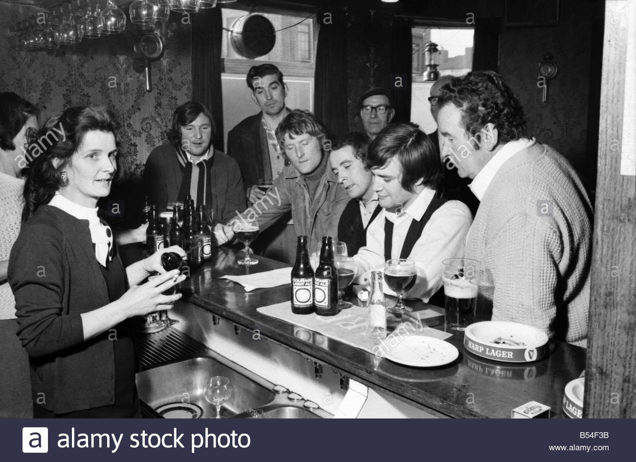 Willow Walk, Bermondsey In the bar of the Felmongers Arms.  1 X.jpg