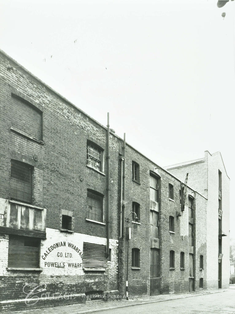 Bermondsey Wall East,Powells Wharf, 1974.   X.png