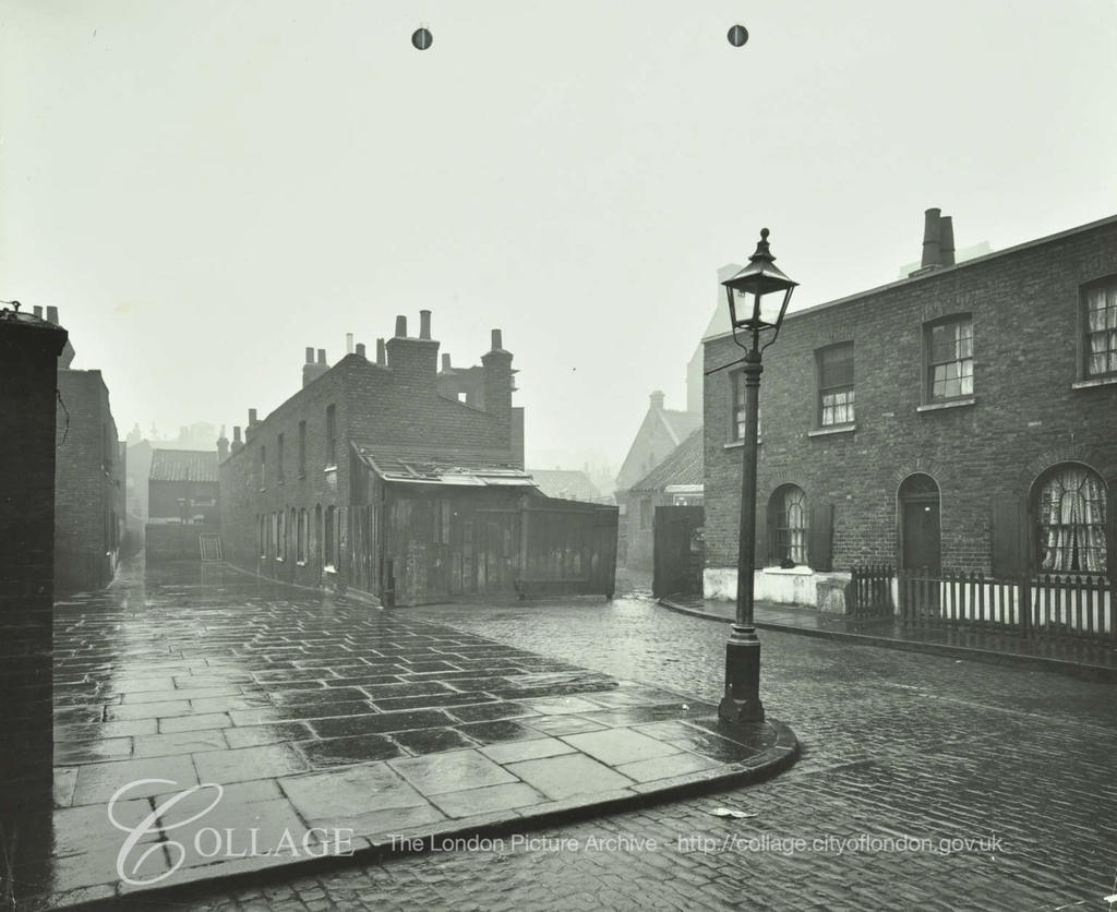 Porlock Place, looking south 1914.St.Paul's Church, Kipling Street, can be faintly made out behind them.  X.png