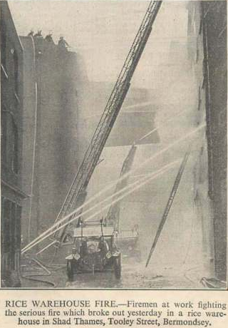 Shad Thames Tooley Street Bermondsey, 1936 Rice Warehouse Fire.  X (2).png