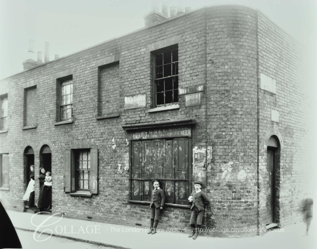 Stevens Street, Little Abbey Street on the right in1899. X.png