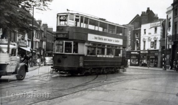 40 tram at greenwich church.jpg