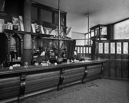 Tower Bridge Hotel Bar, Tower Bridge Road..jpg