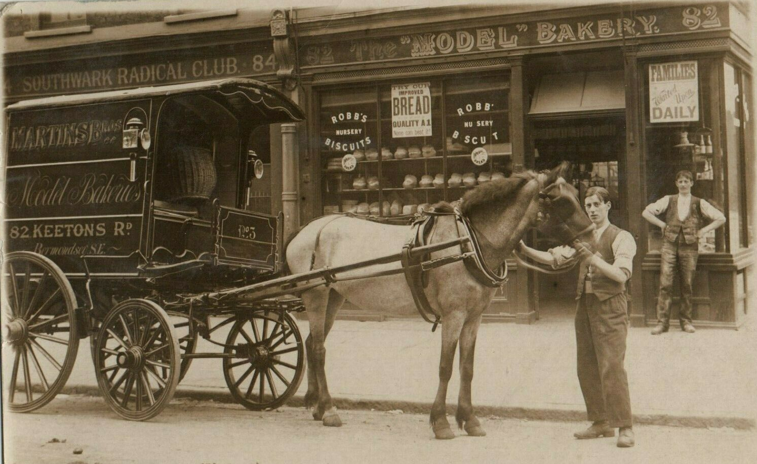 Keetons Rd, Bermondsey, Martins Bakery Shopfront, 1915. X.png