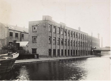 J.E. HOUGH. Edison Bell, Glengall Road, river side wharf. X.png