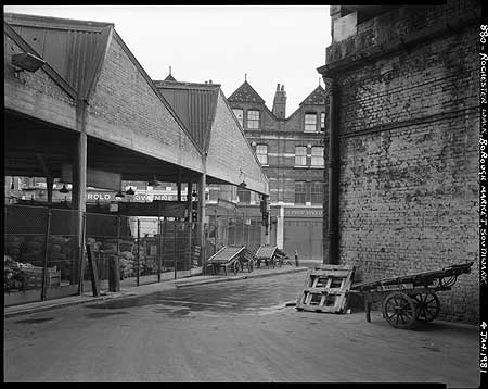 Borough Market, Rochester Walk,Stoney Street far end.  X.png